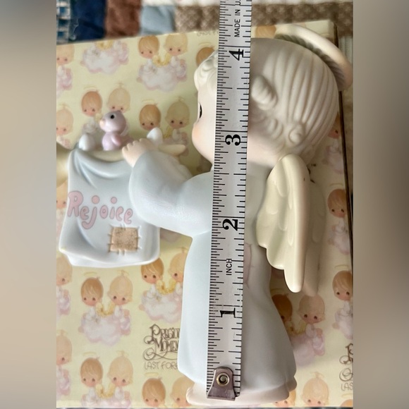 Enesco Precious Moments Figurine - Picture 6 of 7